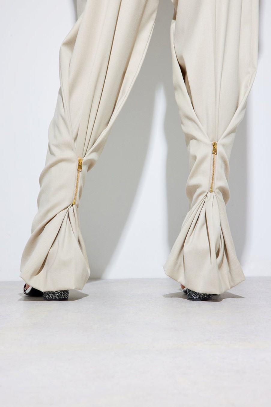 SemiCouture Justine Pants With Zipper Detail Stone Beige | Businesswear